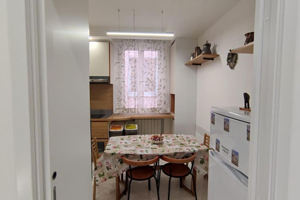 Elegante Alloggio Zona Storica Lecco Ngoại thất bức ảnh
