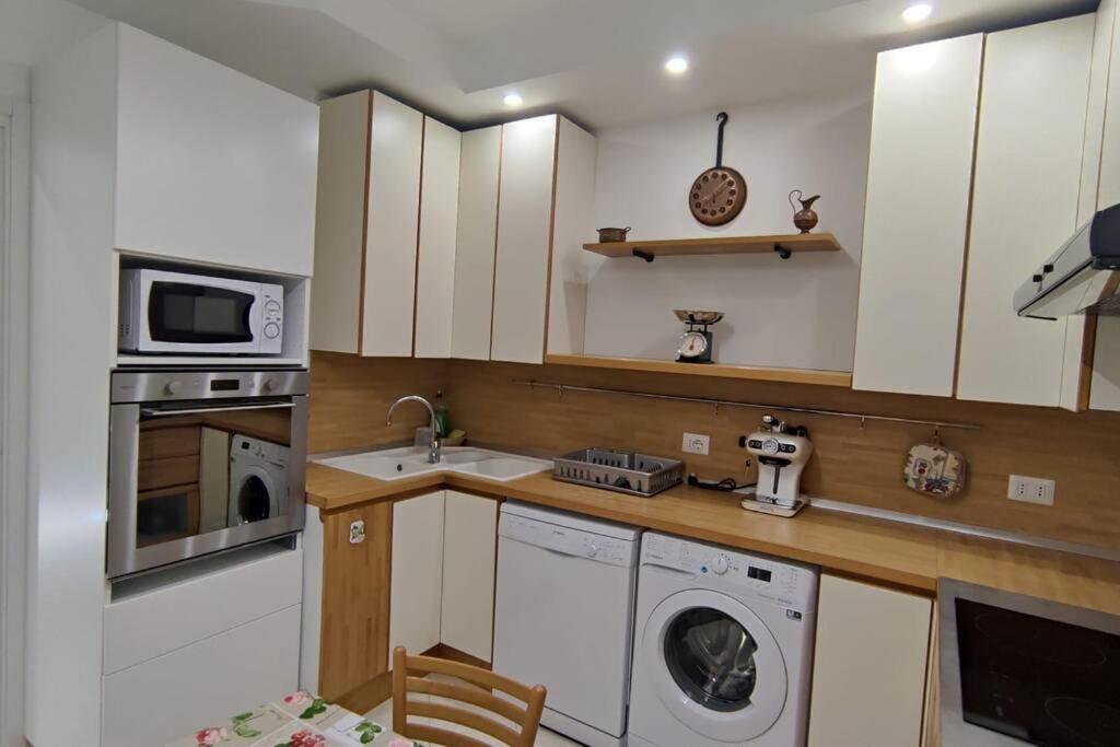 Elegante Alloggio Zona Storica Lecco Ngoại thất bức ảnh