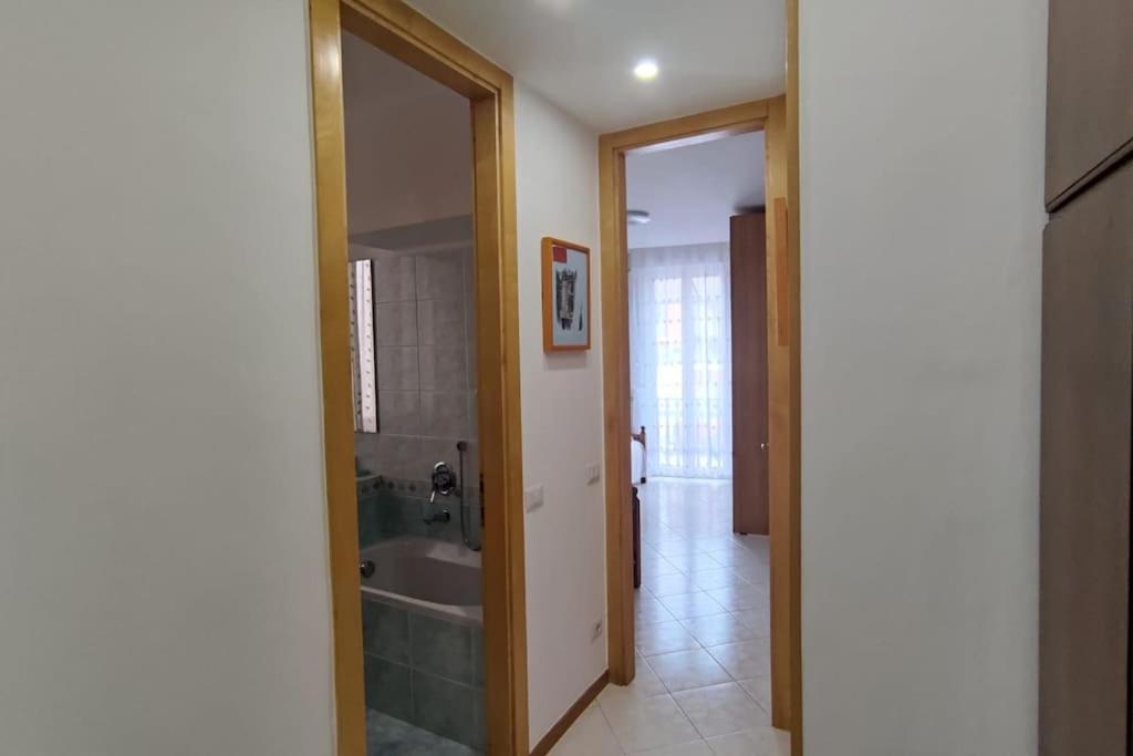 Elegante Alloggio Zona Storica Lecco Ngoại thất bức ảnh