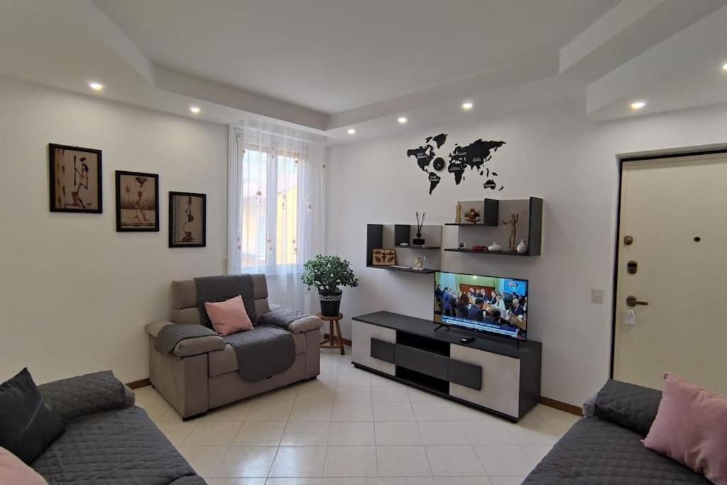 Elegante Alloggio Zona Storica Lecco Ngoại thất bức ảnh